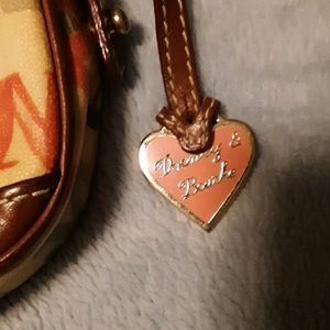 Dooney &Bourke purse